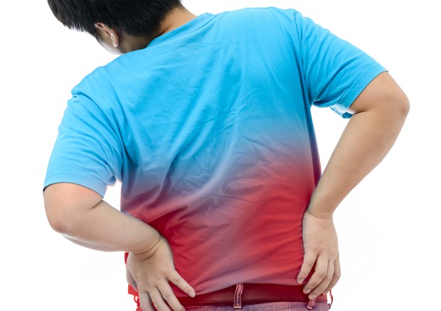 Boom di mal di schiena già a 11 anni, sport riduce il rischio © Ansa