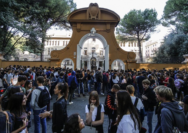 Primo giorno di scuola - Liceo Mamiani a Roma © ANSA