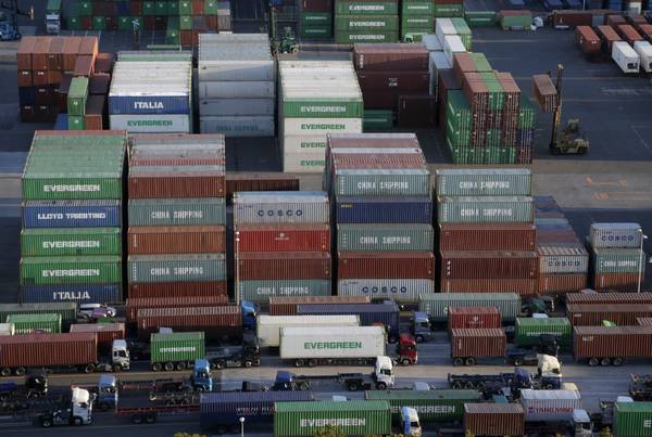 Porti:boom container nel Mediterraneo,crescono scambi Italia
