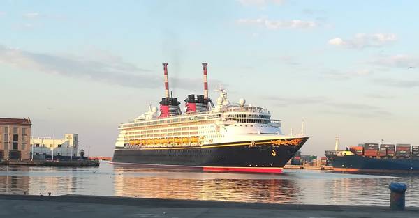 Disney Magic per la prima volta nel porto di Genova