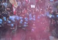 Tensioni con polizia e carica di un gruppo di manifestanti a Napoli © ANSA