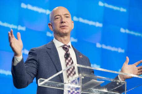 Amazon supera 800 mld dollari di valore, è prima volta © ANSA