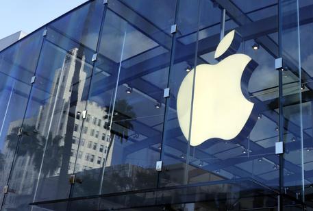 Apple: stretta su fuga notizie, arrestati 12 dipendenti © ANSA