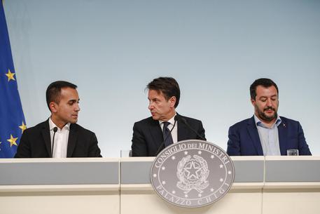 Luigi Di Maio Giuseppe Conte e Matteo Salvini in una foto d'archivio © ANSA