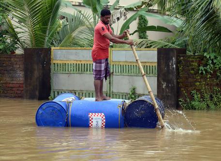 India: disastrose alluvioni monsoniche nel Kerala © EPA