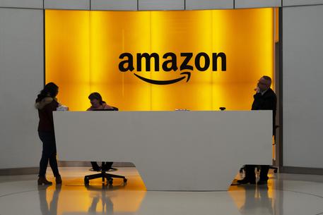 Amazon scommette su alimentari, apre nuovi supermercati © AP