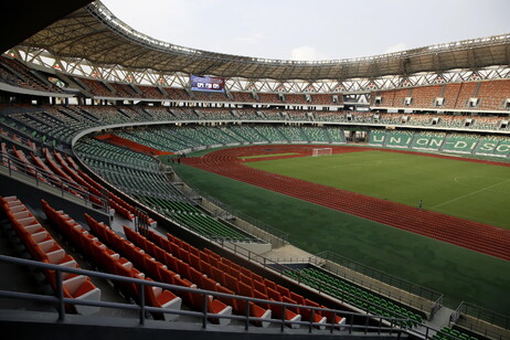 Lo stadio olimpico di Ebimpe in Costa d'Avorio che ospita gli incontri della Coppa d'Africa 2023