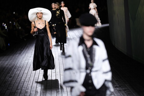 Chanel - Runway - Paris Women's Fashion Week Fall/Winter 2024/2025