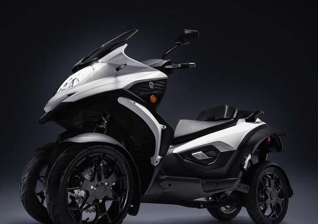  In vendita in Italia Qooder, lo scooter del futuro a 4 ruote © ANSA