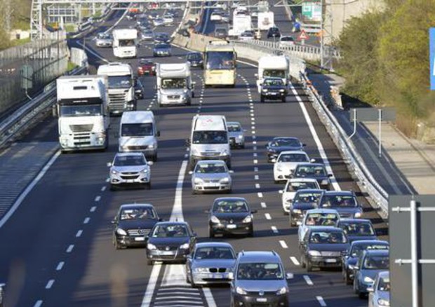 Ferie, 24 mln italiani raggiungeranno meta vacanze in auto © ANSA