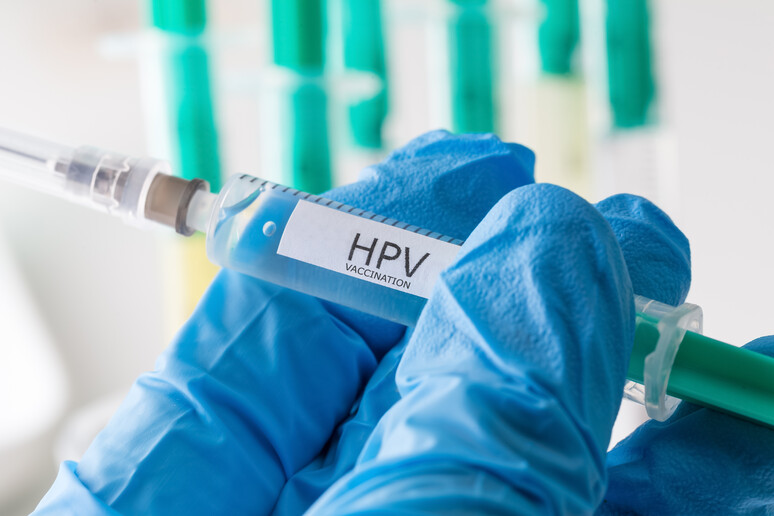 Carenza di vaccino per l 'Hpv - RIPRODUZIONE RISERVATA