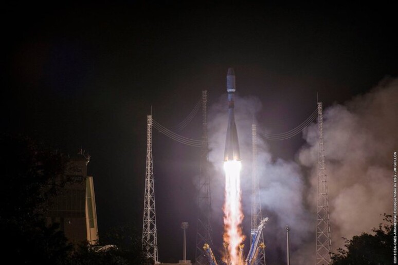 Il lancio del satellite europeo MetOp C dalla base europea di Kourou, con una Soyuz (fonte: ESA-CNES-Arianespace/Optique Video du CSG - JM. Guillon) - RIPRODUZIONE RISERVATA