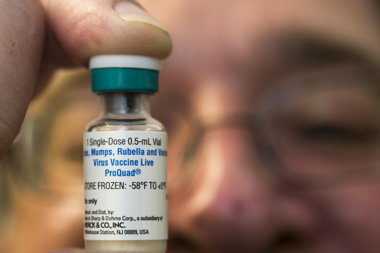 Oms, 20 milioni di bimbi senza le vaccinazioni di base © ANSA/AP