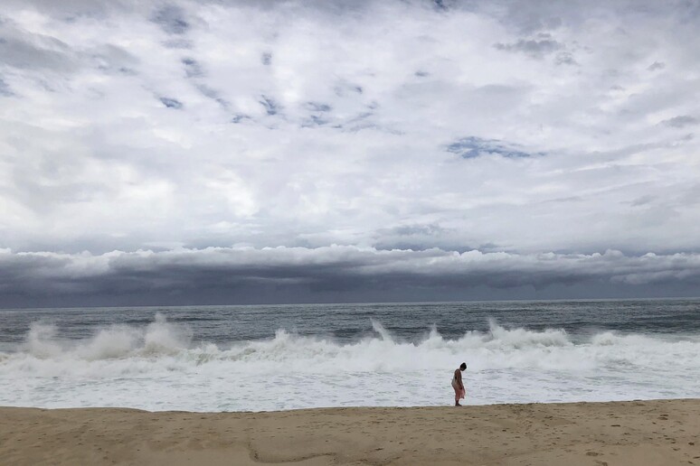 Tempesta tropicale in arrivo a San Jose del Cabo, Messico © ANSA/AP