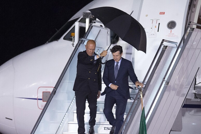 Il presidente del consiglio Giuseppe Conte arriva in Canada per il G7 di Charlevoix, 8 giugno 2018.  ANSA/ UFFICIO STAMPA PALAZZO CHIGI © ANSA/AP