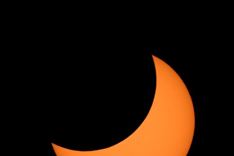 Eclissi di Sole del 7 febbraio 2008 vista dalla Nuova Zelanda (fonte: Greg Hewgill/Tom Ruen) - RIPRODUZIONE RISERVATA