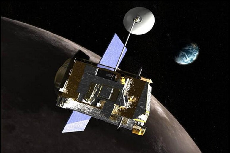 Rappresentazione artistica della sonda Lro della Nasa (fonte: NASA, Goddard) - RIPRODUZIONE RISERVATA