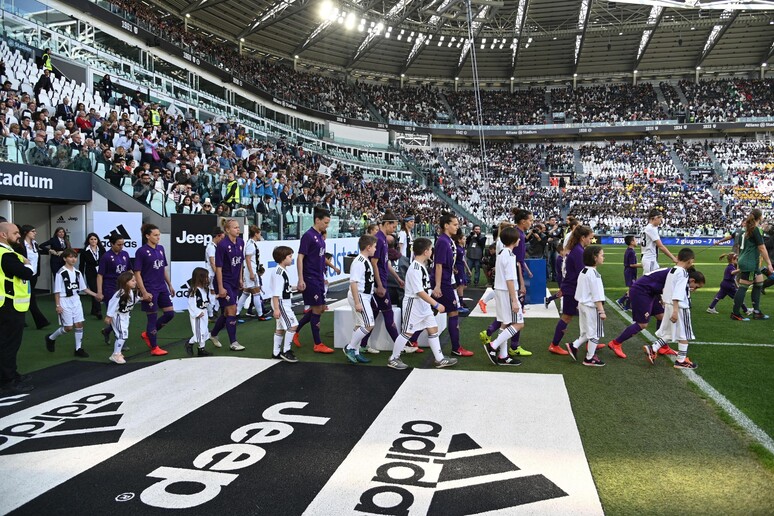 Juve-Fiorentina -     ALL RIGHTS RESERVED