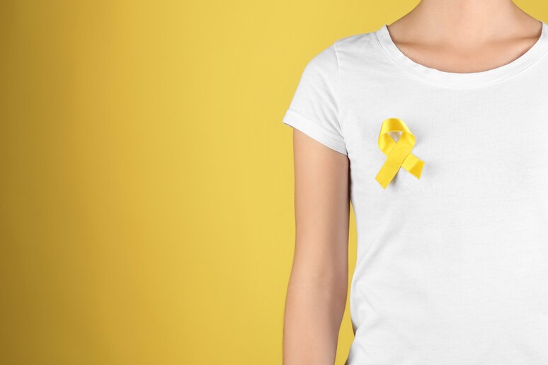 Il fiocco giallo simbolo della lotta ai sarcomi -     RIPRODUZIONE RISERVATA