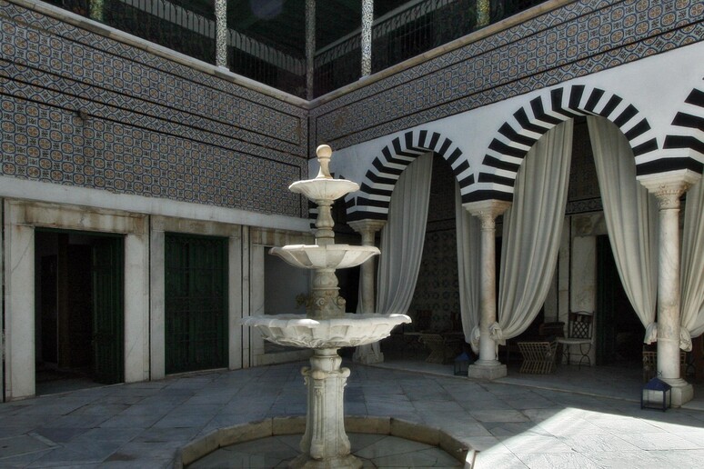 Palazzo Dar Bach Hamba a Tunisi - RIPRODUZIONE RISERVATA