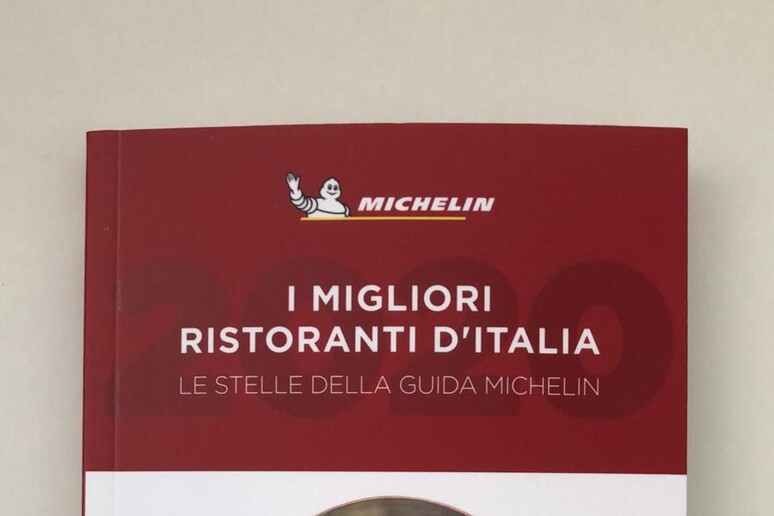 Fase 2: libro speciale Inalpi-Michelin a 371 chef stellati - RIPRODUZIONE RISERVATA