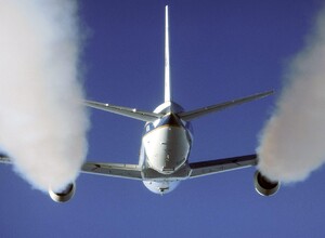 È vero che l’idrogeno può decarbonizzare il trasporto di navi e aerei?