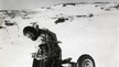 1963, Soren Nielsen raggiunge il Circolo Polare Artico (ANSA)