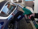 Italia e altri 4 paesi, stop auto a benzina slitti al 2040 (ANSA)
