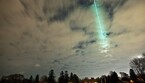 Fotografia in time-lapse dell'asteroide WJ1 scattata dall'astronomo Robert Weryk in Ontario, Canada (fonte: Robert Weryk) (ANSA)