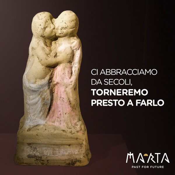 MarTa Taranto, su Fb l'abbraccio millenario Eros-Psiche © ANSA