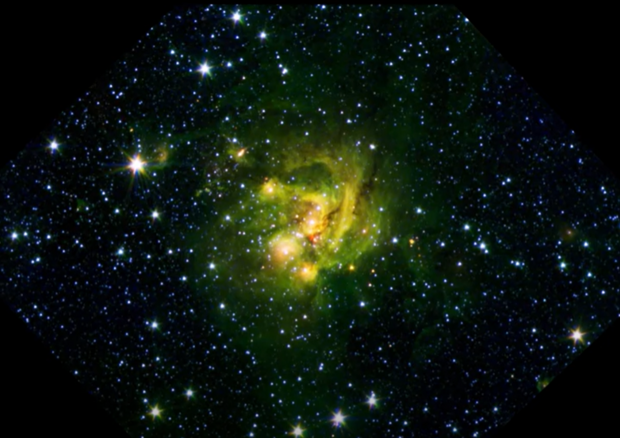 La regione di formazione stellare IRAS 21078+5211, a circa 5300 anni luce da noi, nella quale è stata fatta l'osservazione. (Fonte: INAF) © Ansa