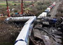 Grecia, scontro frontale tra treni, decine di morti e feriti