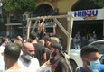 Beirut, le proteste dei cittadini: impiccato un manichino © ANSA