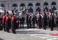 Sassoli, il feretro entra nella basilica avvolto nella bandiera europea © ANSA