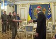 Ucraina, il cardinale Zuppi ricevuto da Zelensky (ANSA)