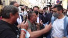 Napoli, bagno di folla per Conte nella Sanita'(ANSA)