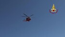 Maltempo nelle Marche, ricognizione dei Vigili del fuoco in elicottero su Barbara (ANSA)