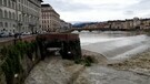 Maltempo, Arno minaccioso a Firenze: in una notte torna fiume dopo mesi di siccita' (ANSA)