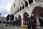 Venezia, riaprono i musei civici: lunghe code fuori dal Ducale e dal Correr