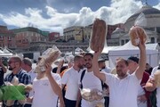 Caro-bollette, protesta dei panettieri a Napoli: 'Rischio chiusura a breve'