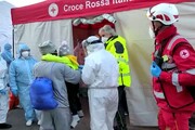 Migranti, la Geo Barents alla Spezia: la prima bimba riceve assistenza