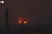 Gaza, un attacco aereo israeliano colpisce Khan Yunis