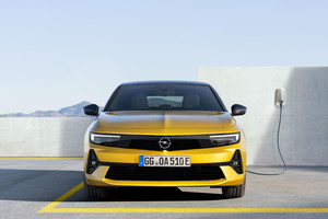 Nuova Opel Astra (ANSA)