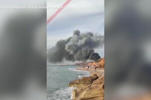 Esplosioni in aeroporto Crimea, vicino a Sebastopoli (ANSA)