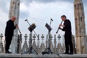 Milano, serata musicale con clarinetto e oboe sulla terrazza del Duomo (ANSA)