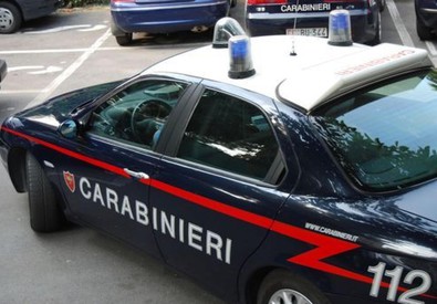 Auto dei carabinieri in una foto d'archivio (ANSA)