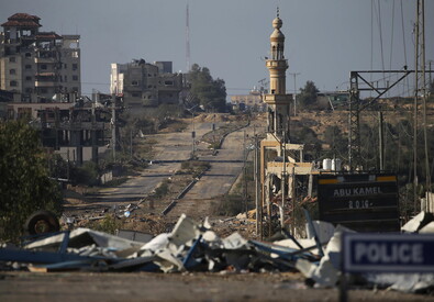 Distruzione a Gaza mentre proseguono le trattative per un'estensione della tregua (ANSA)
