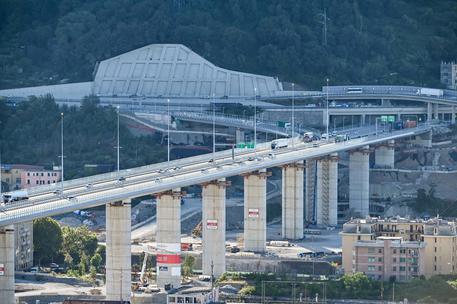 Ponte Genova riaperto al traffico © AFP