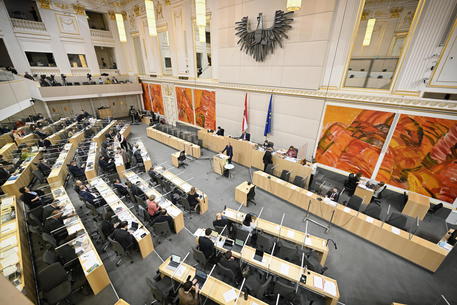 Il parlamento austriaco © EPA