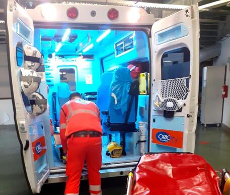 Ambulanza Croce Gialla, 118 © ANSA